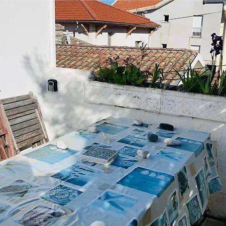 Apartment Bonne Surprise, T3 Terrasse Pr. Plage/ Centre/gare *